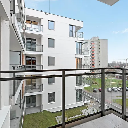 Blue Mandarin Garden Gates Apartment