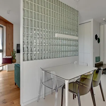 Blue Mandarin Garden Gates Apartment Gdansk