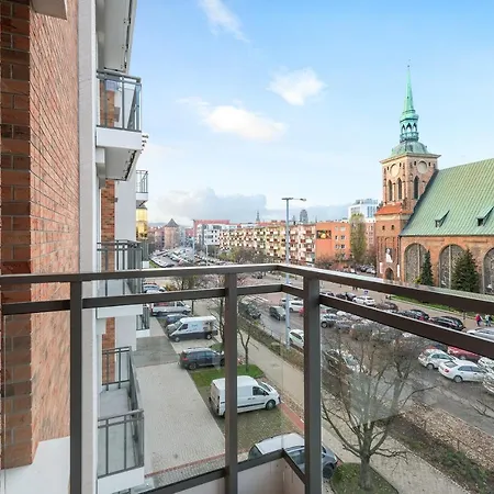 Blue Mandarin Garden Gates Apartment