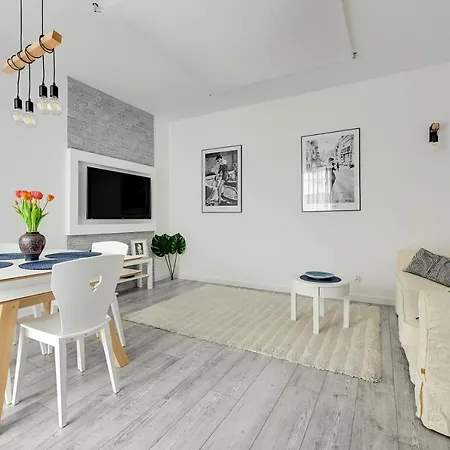 Blue Mandarin Garden Gates Apartment Gdansk
