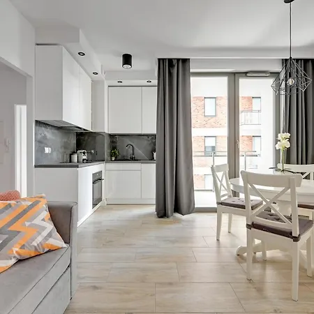 Blue Mandarin Garden Gates Apartment *