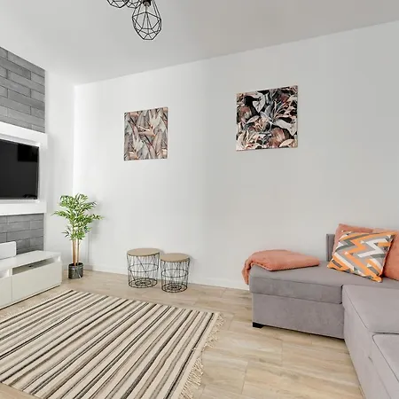 Blue Mandarin Garden Gates Apartment *